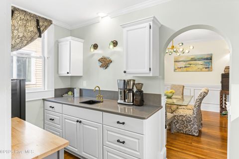 Tiny photo for 410 S 5th Avenue, Wilmington, NC 28401 (MLS # 100560142)