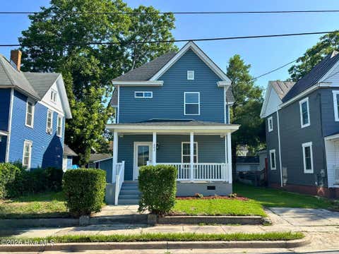 Homes For Sale - 202 W Burgess Street<br/> Elizabeth City, NC 27909