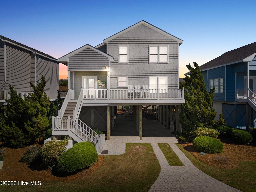 Photo of 7 Bayberry Drive, Ocean Isle Beach, NC 28469 (MLS # 100585720)