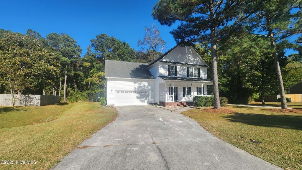 Photo of 109 Forest Lane, Swansboro, NC 28584 (MLS # 100538724)