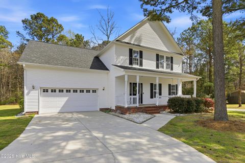 Homes For Sale - 109 Forest Lane<br/> Onslow County, Swansboro, NC 28584