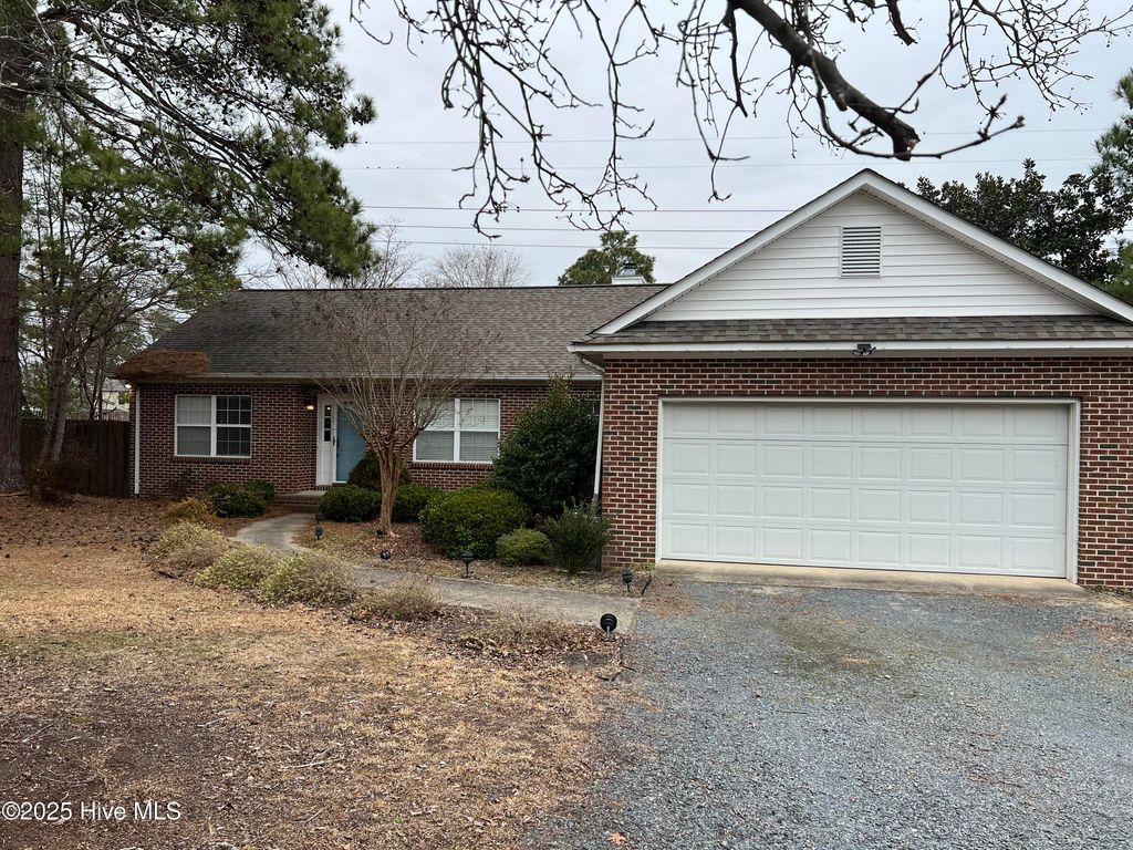 Photo of 10 Beryl Circle, Pinehurst, NC 28374 (MLS # 100572664)