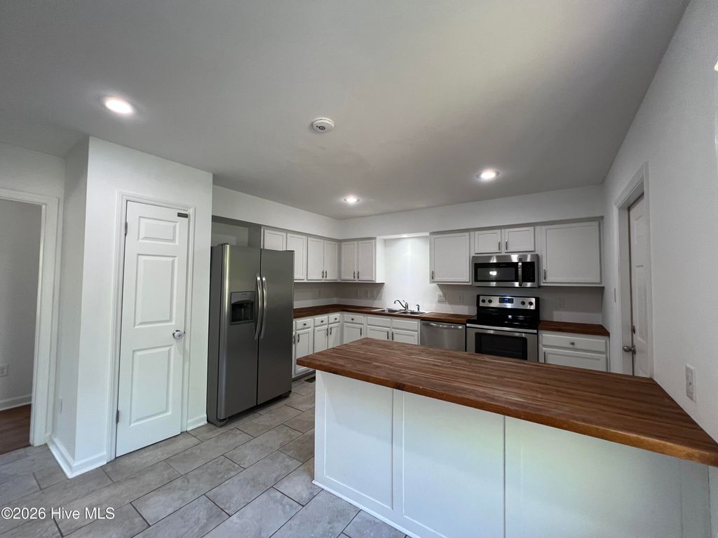 Photo of 10 Beryl Circle, Pinehurst, NC 28374 (MLS # 100572664)