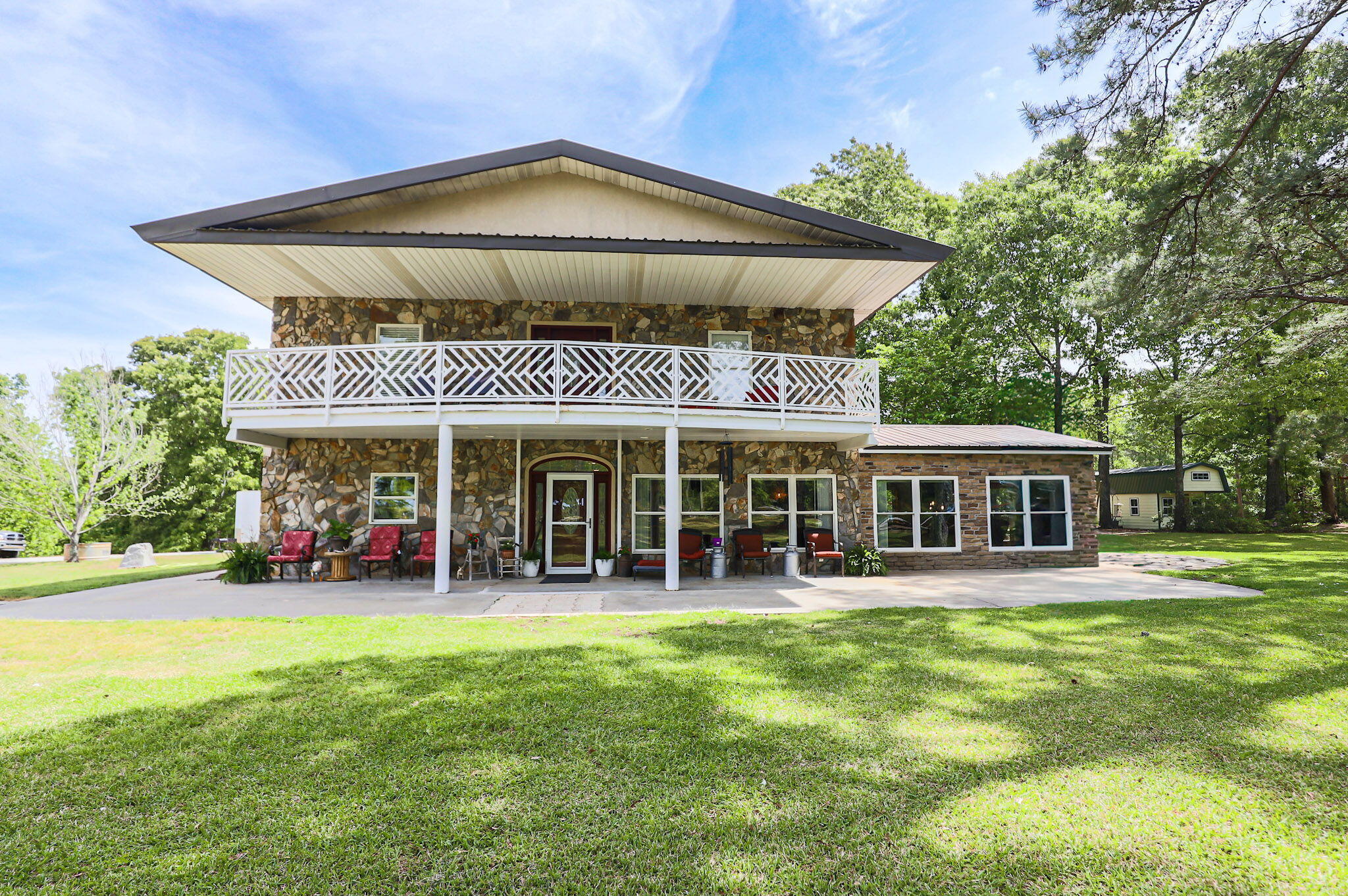 9466 Clarks Mill Road