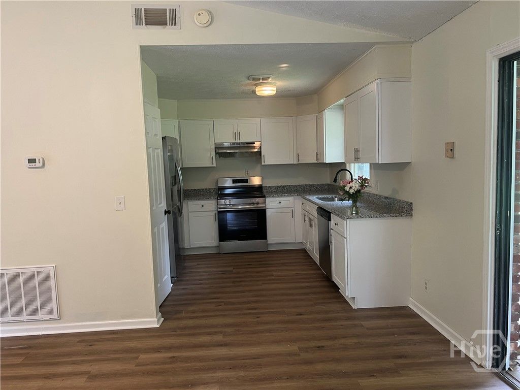 Photo of 737 Beaverdam Road, Winterville, GA 30683 (MLS # CL353285)