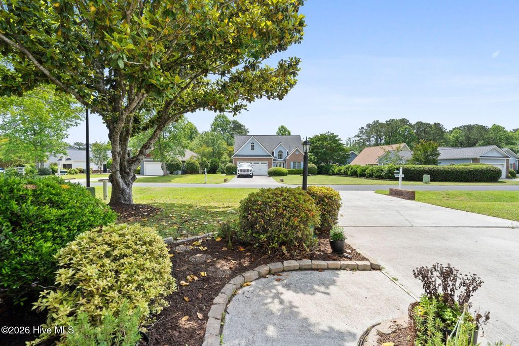 Photo of 1128 Mill Run Road, Sneads Ferry, NC 28460 (MLS # 100573533)