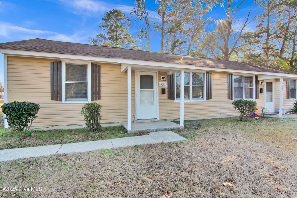 Photo of 1002 School Street, Jacksonville, NC 28540 (MLS # 100545964)