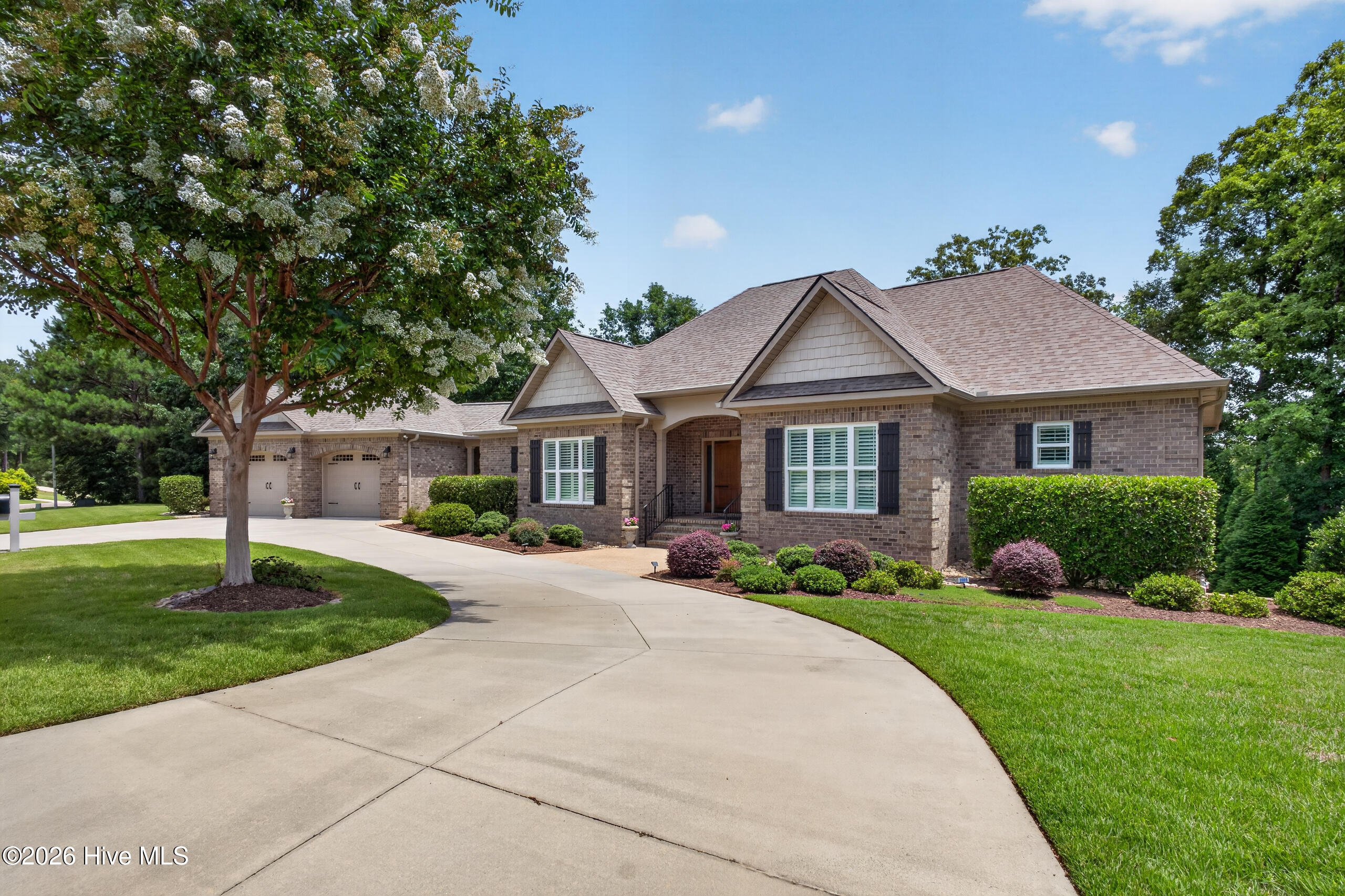 156 Quiet Oak Court