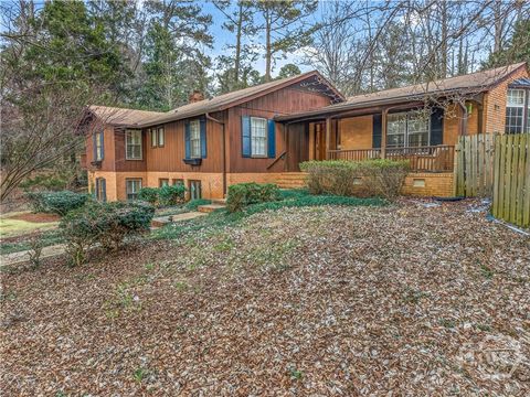 Photo of 220 Tanglewood Drive, Athens, GA 30606 (MLS # CL348434)