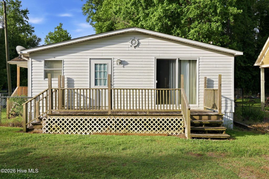 Photo of 175 Pine Cone Lane, Blounts Creek, NC 27814 (MLS # 100574719)