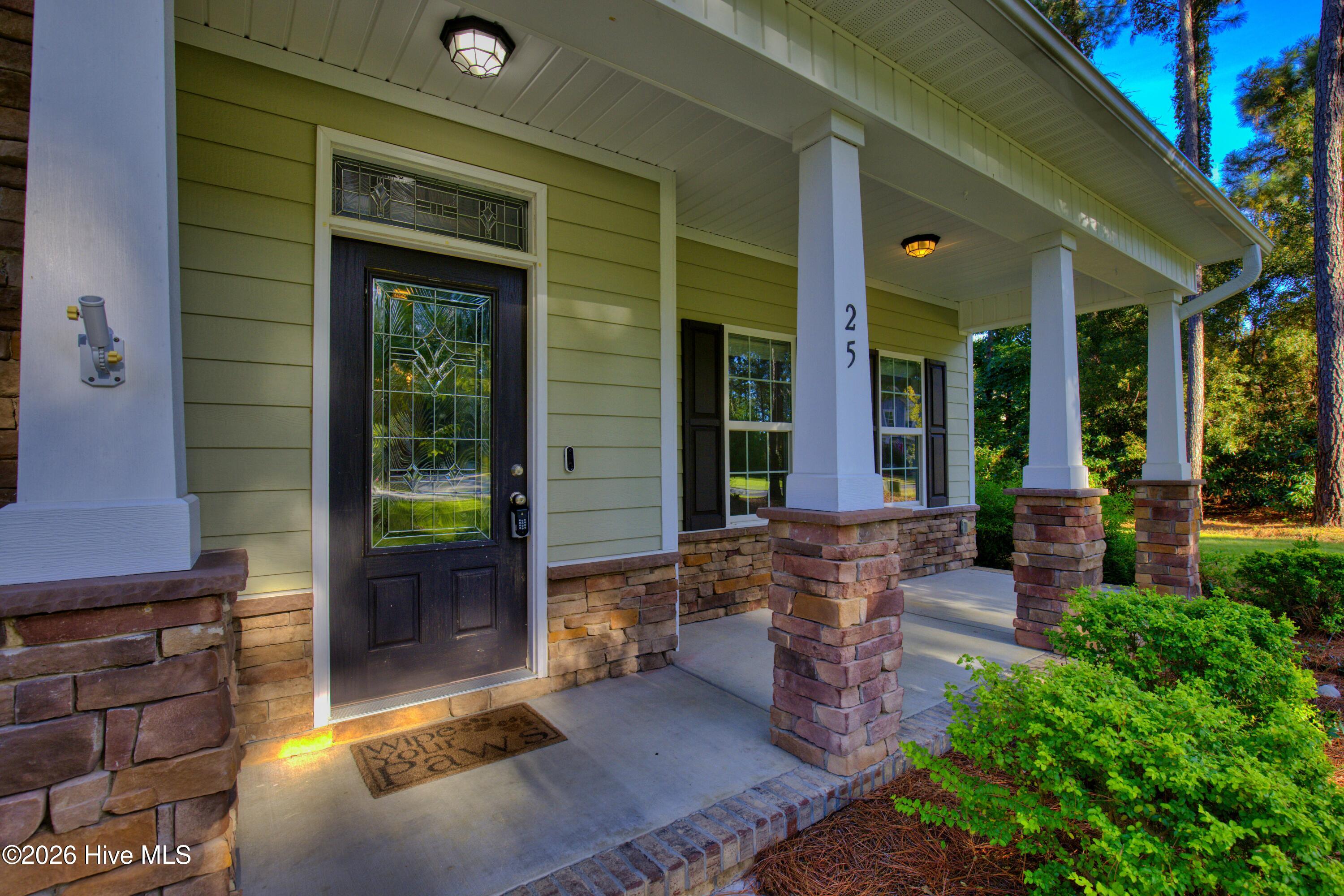 25 Aster Place