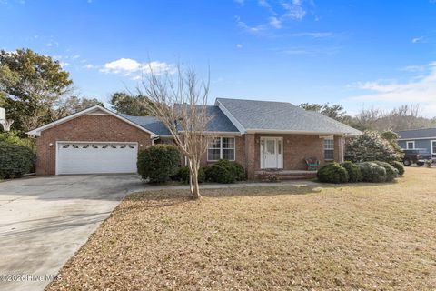 303 Pine Knoll Circle Pine Knoll Shores NC 28512
