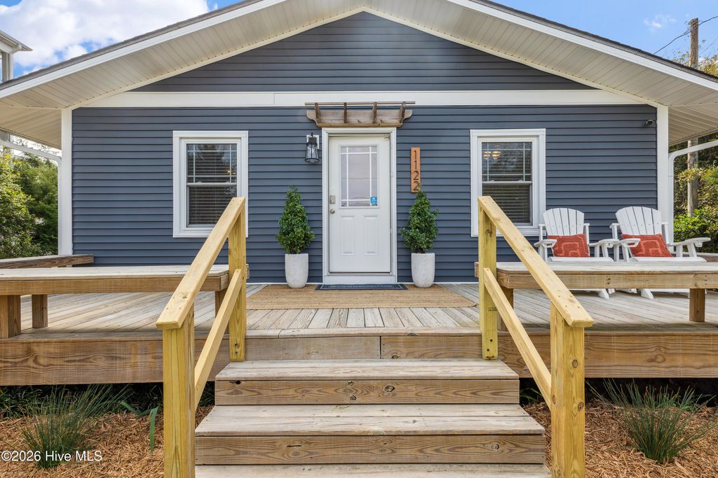 Photo of 1122 S Topsail Drive, Surf City, NC 28445 (MLS # 100569125)