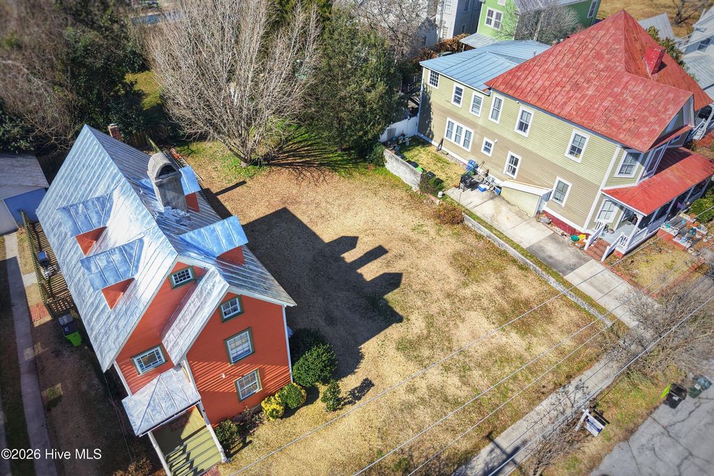 Photo of 411 Hancock Street, New Bern, NC 28560 (MLS # 100554952)