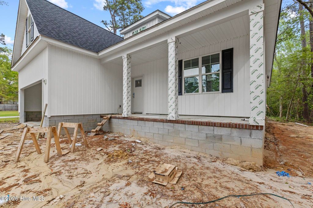 Photo of 100 Mariners Circle, Sneads Ferry, NC 28460 (MLS # 100566204)