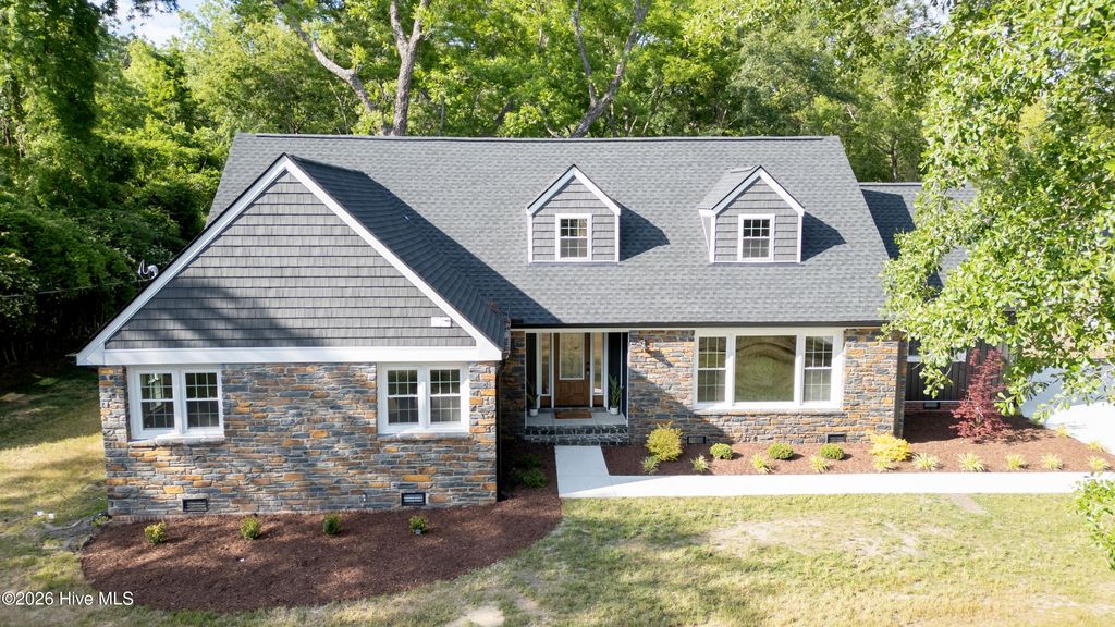 Photo of 1505 Evergreen Avenue, Goldsboro, NC 27530 (MLS # 100573217)