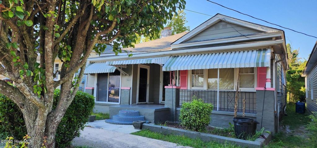 Photo of 1007 Chestnut Street, Wilmington, NC 28401 (MLS # 100529787)