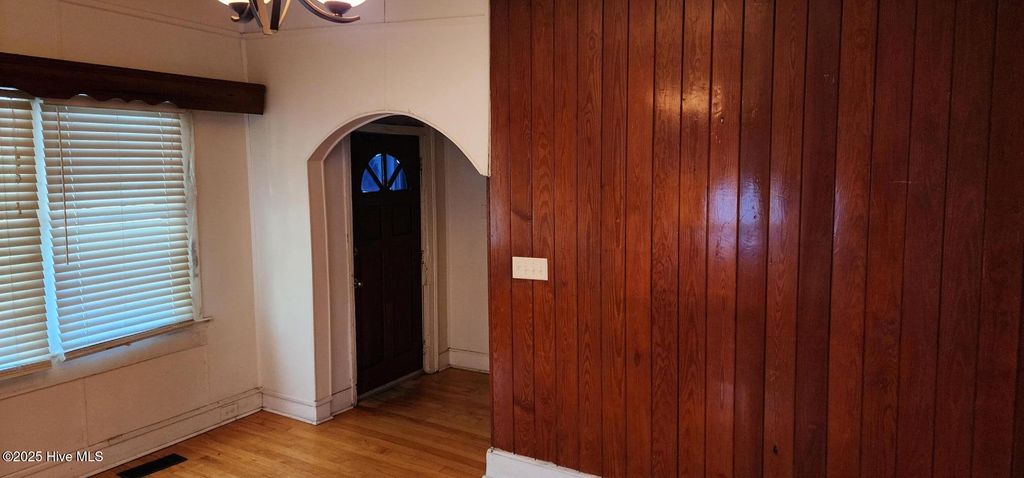 Photo of 1007 Chestnut Street, Wilmington, NC 28401 (MLS # 100529787)