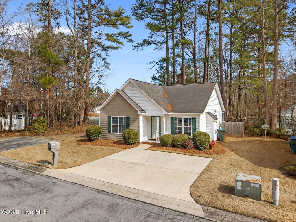 Photo of 2924 Flintridge Drive, Greenville, NC 27834 (MLS # 100554484)