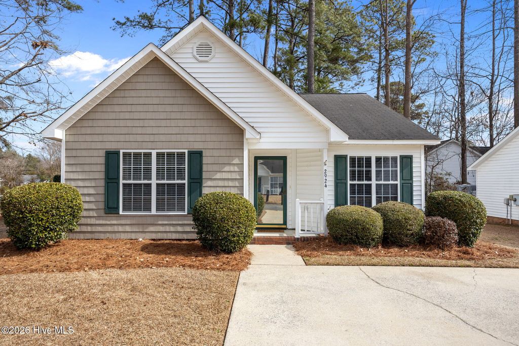 Photo of 2924 Flintridge Drive, Greenville, NC 27834 (MLS # 100554484)