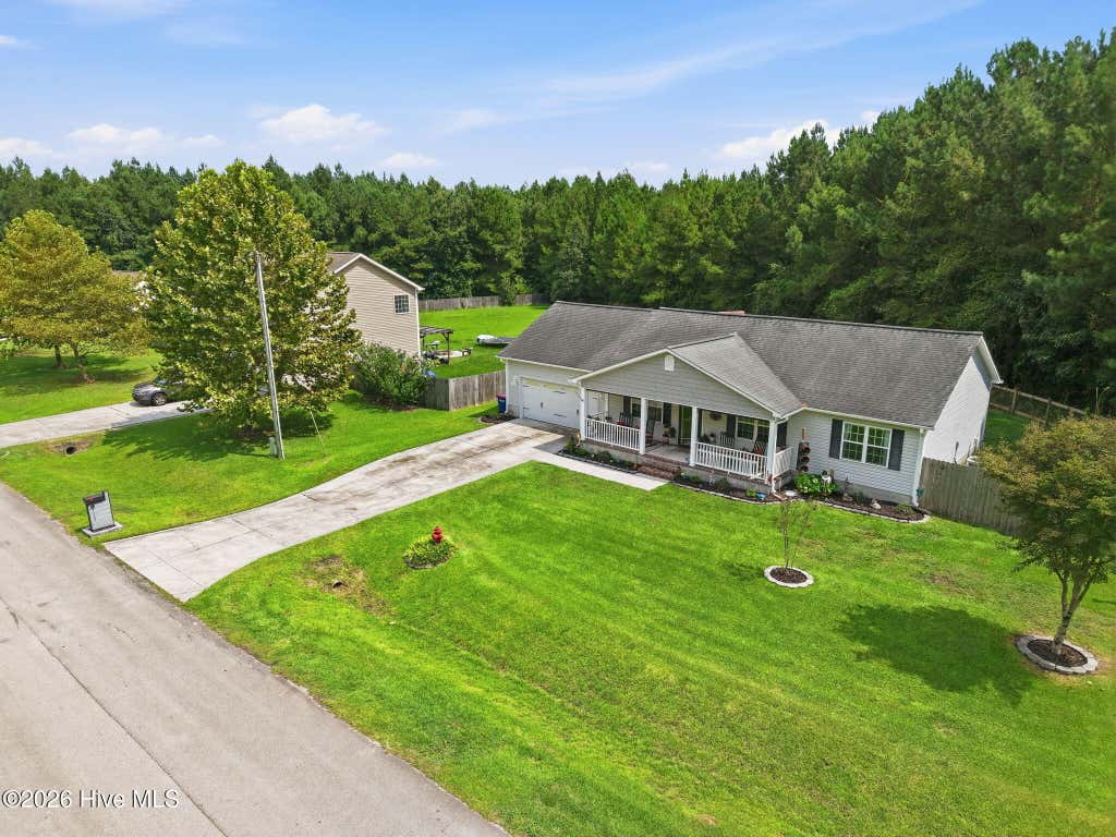 Photo of 113 Palo Alto Park Drive, Maysville, NC 28555 (MLS # 100598910)