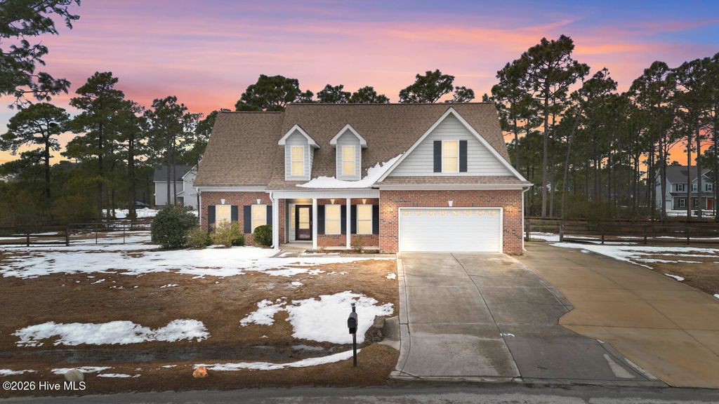 Photo of 223 Inverness Drive, Hubert, NC 28539 (MLS # 100553312)