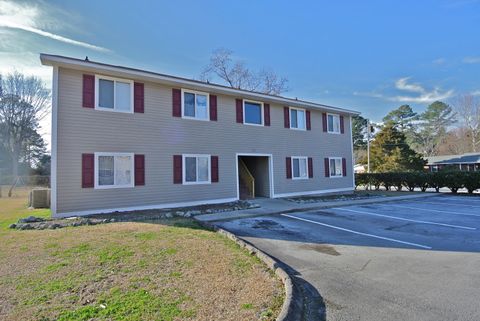 Apartment For Rent - 1729 Elmwood Street #D<br/> New Bern, NC 28560