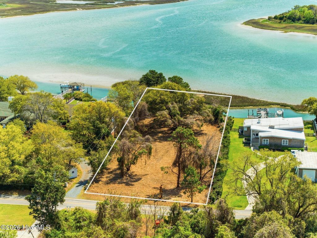 Photo of 8612 Bald Eagle Lane, Wilmington, NC 28411 (MLS # 100564910)