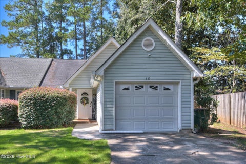 Photo of 10 Panorama Place, Aiken, SC 29803 (MLS # 100603829)