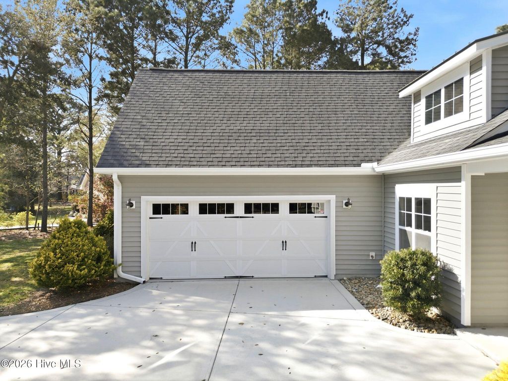 Photo of 104 Divot Court, Hampstead, NC 28443 (MLS # 100564498)