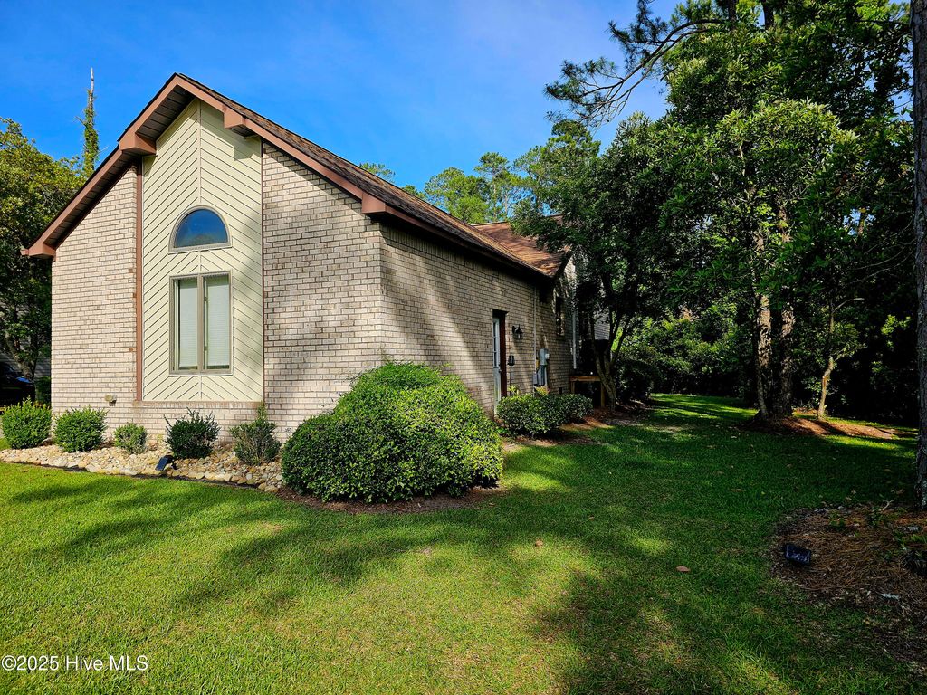 Photo of 714 San Juan Road, New Bern, NC 28560 (MLS # 100517930)