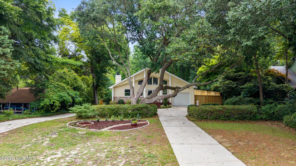 Photo of 1507 Ebb Drive, Wilmington, NC 28409 (MLS # 100573928)