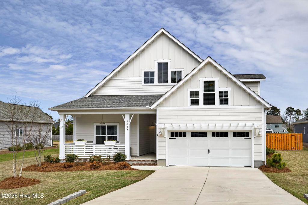 Photo of 6923 Campbells Ridge Drive SE, Leland, NC 28451 (MLS # 100564336)