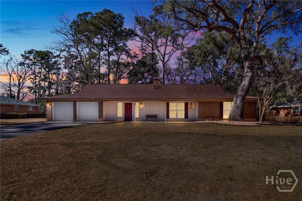 Photo of 39 Ogeechee Drive, Richmond Hill, GA 31324 (MLS # SA349087)