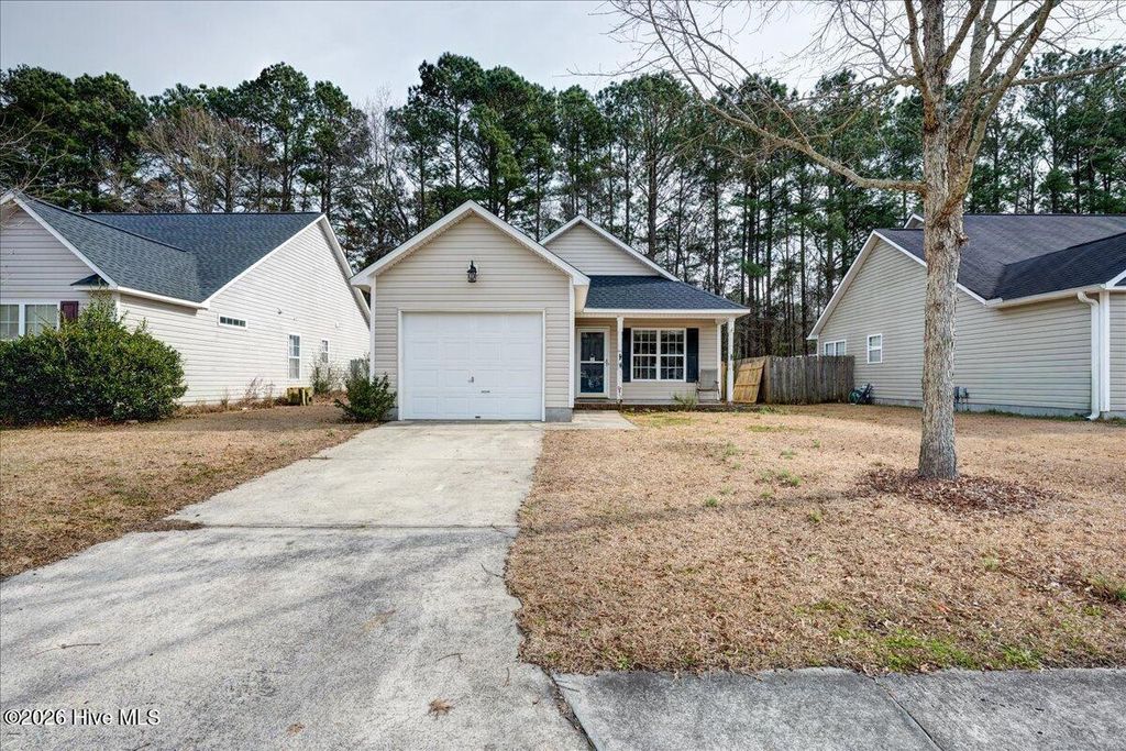 Photo of 4629 Rainmaker Drive, New Bern, NC 28562 (MLS # 100554090)
