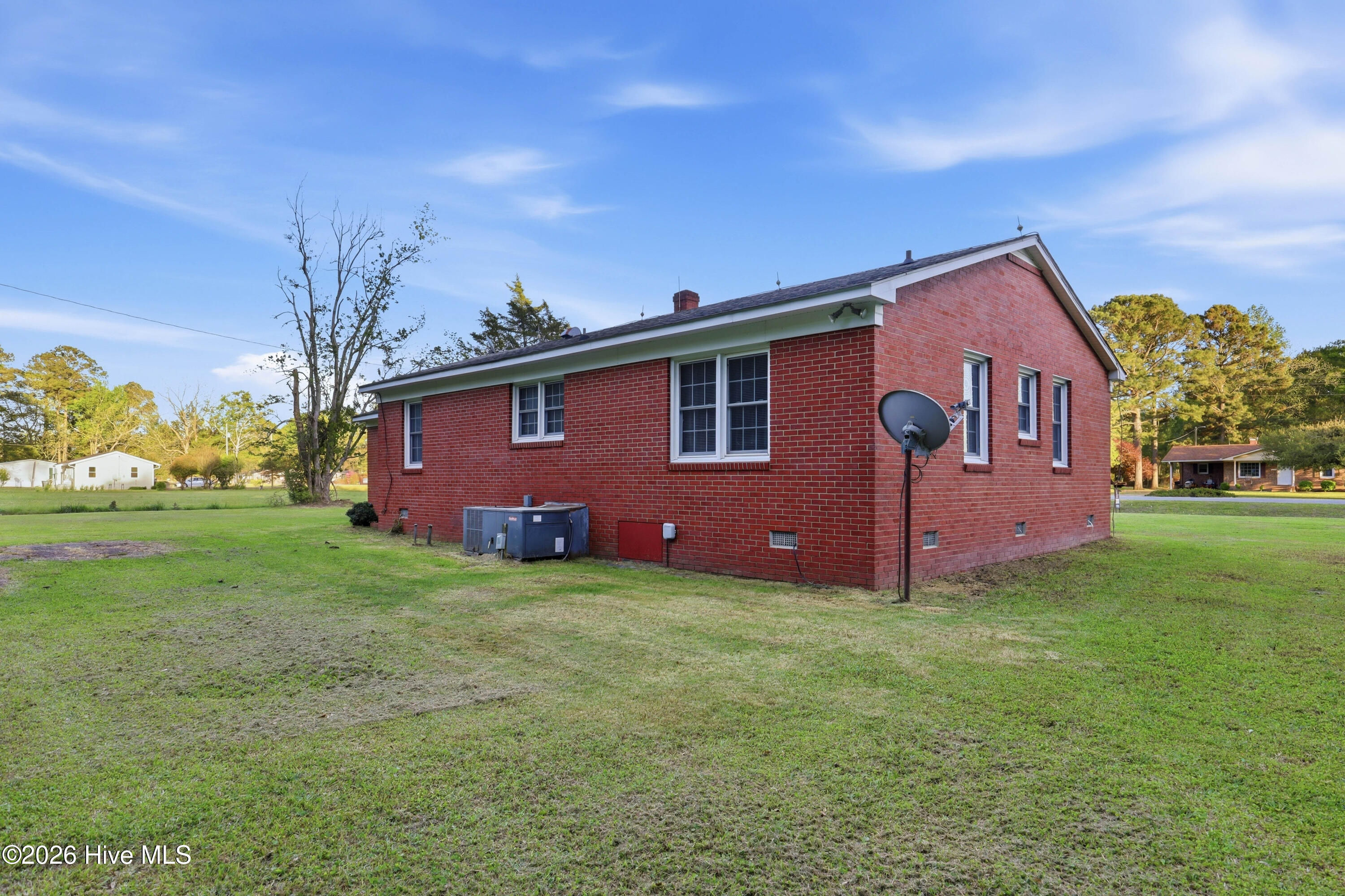 6566 Hwy 41 W