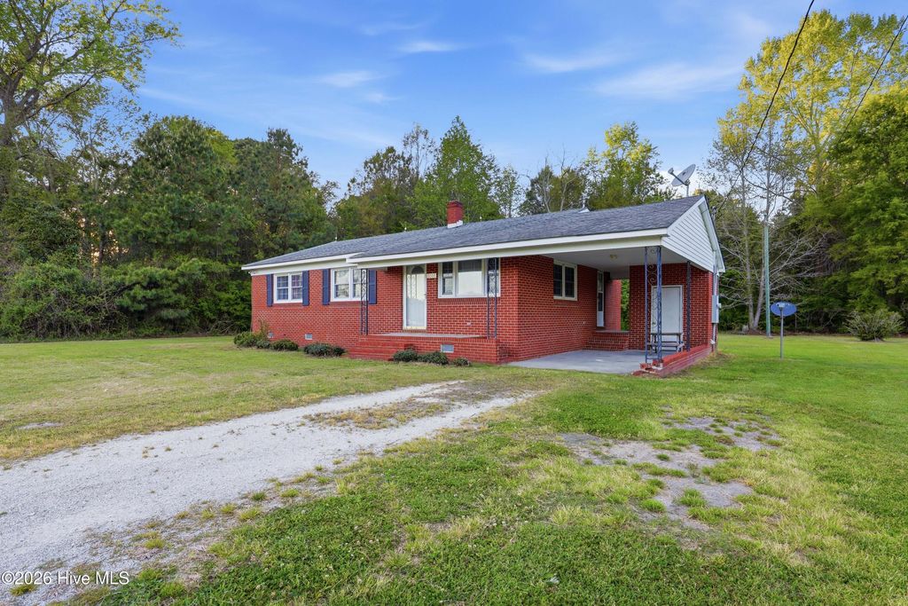 Photo of 6566 W Hwy 41 W, Trenton, NC 28585 (MLS # 100566686)