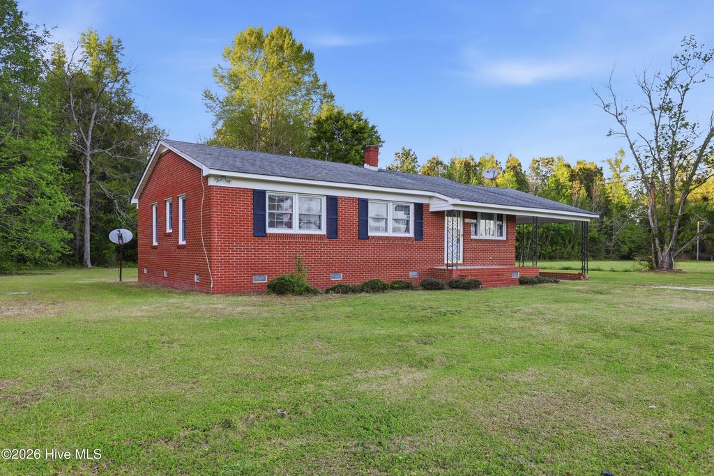 Photo of 6566 W Hwy 41 W, Trenton, NC 28585 (MLS # 100566686)