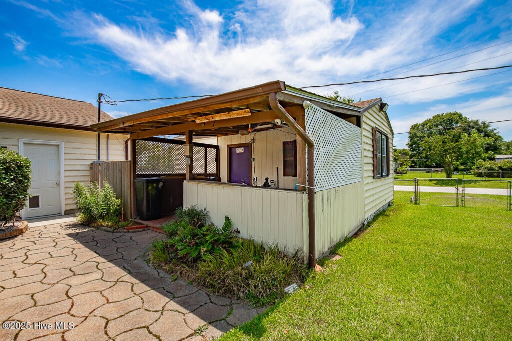 301 Murdoch Road