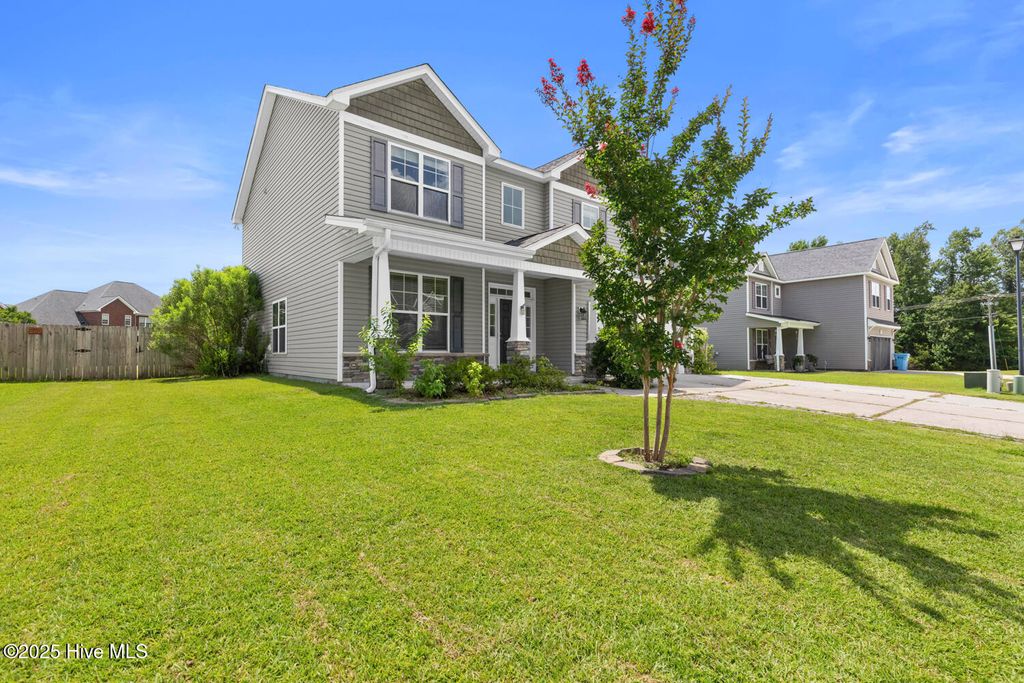 Photo of 209 Merin Height Road, Jacksonville, NC 28546 (MLS # 100506336)