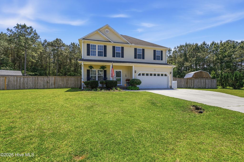 Photo of 302 Sunbeam Court, Richlands, NC 28574 (MLS # 100569622)