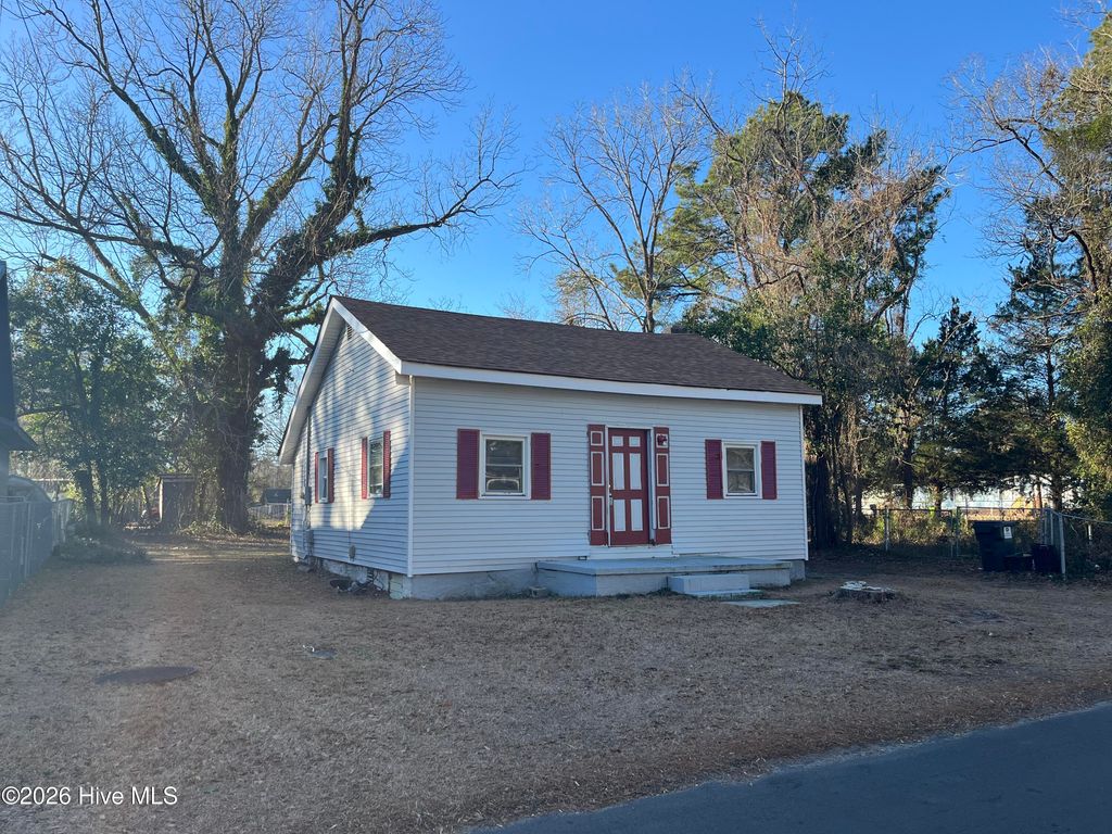 Photo of 1617 Mckinley Avenue, New Bern, NC 28562 (MLS # 100549695)