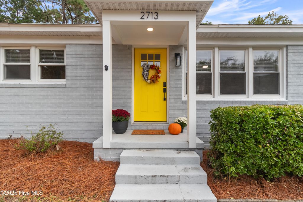 Photo of 2713 Newkirk Avenue, Wilmington, NC 28412 (MLS # 100534171)