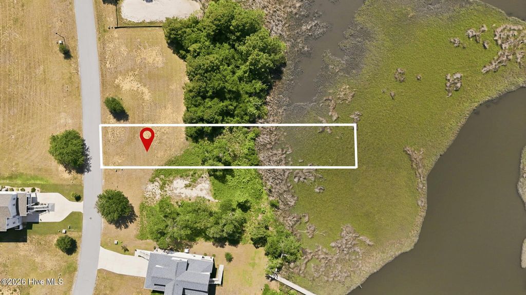 Photo of 647 Cannonsgate Drive, Newport, NC 28570 (MLS # 100575685)