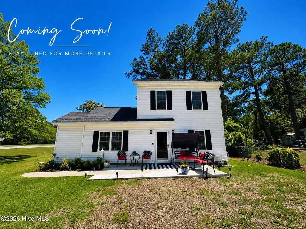 Photo of 2105 Woodland Avenue, New Bern, NC 28560 (MLS # 100577451)