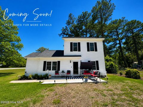 Photo of 2105 Woodland Avenue, New Bern, NC 28560 (MLS # 100577451)