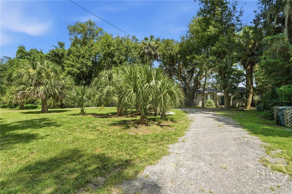 Photo of 2102 East Boulevard, Savannah, GA 31410 (MLS # SA359977)