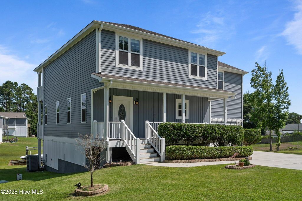 Photo of 101 Lyall Lane, Sneads Ferry, NC 28460 (MLS # 100517734)