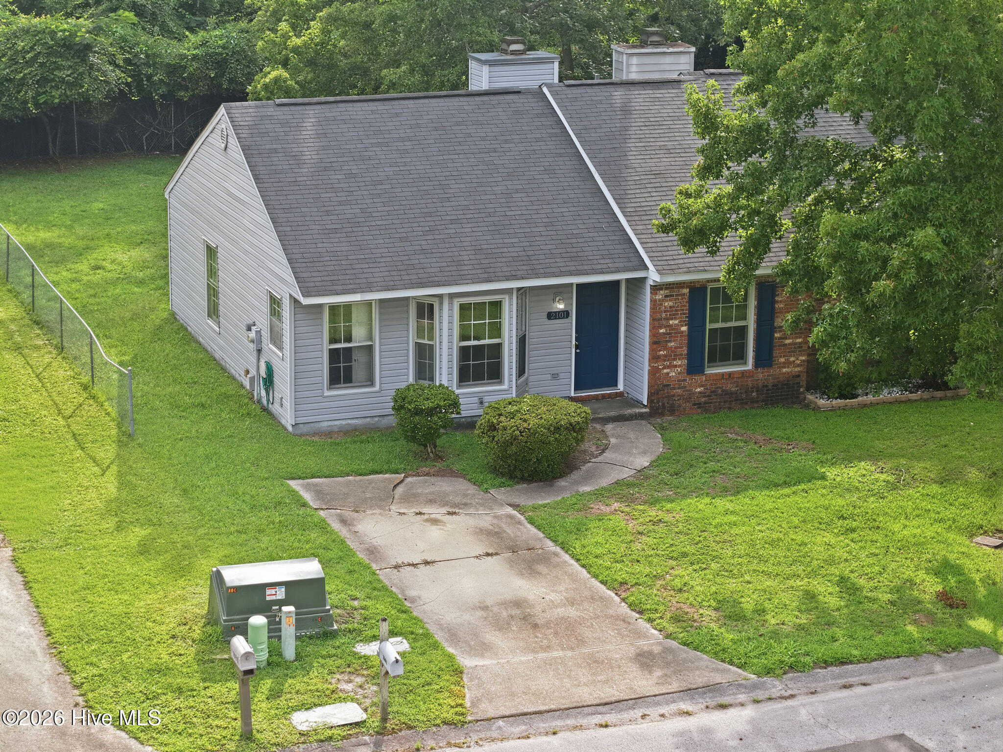 2101 Rolling Ridge Drive