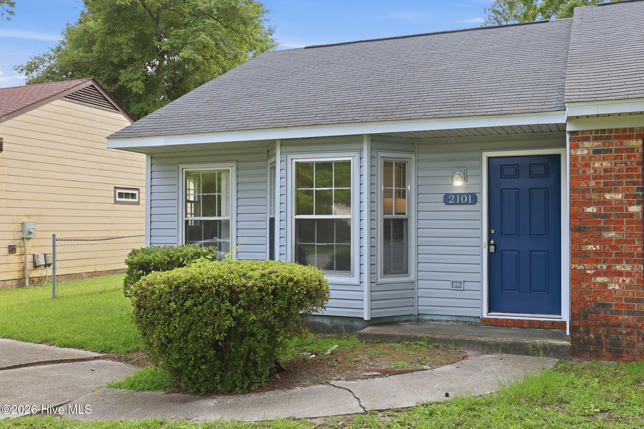 2101 Rolling Ridge Drive